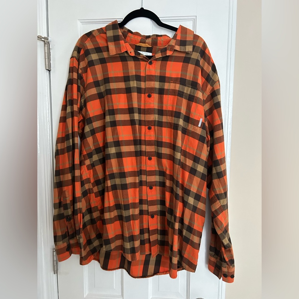 Men Columbia Size XXL long sleeve button down shirt